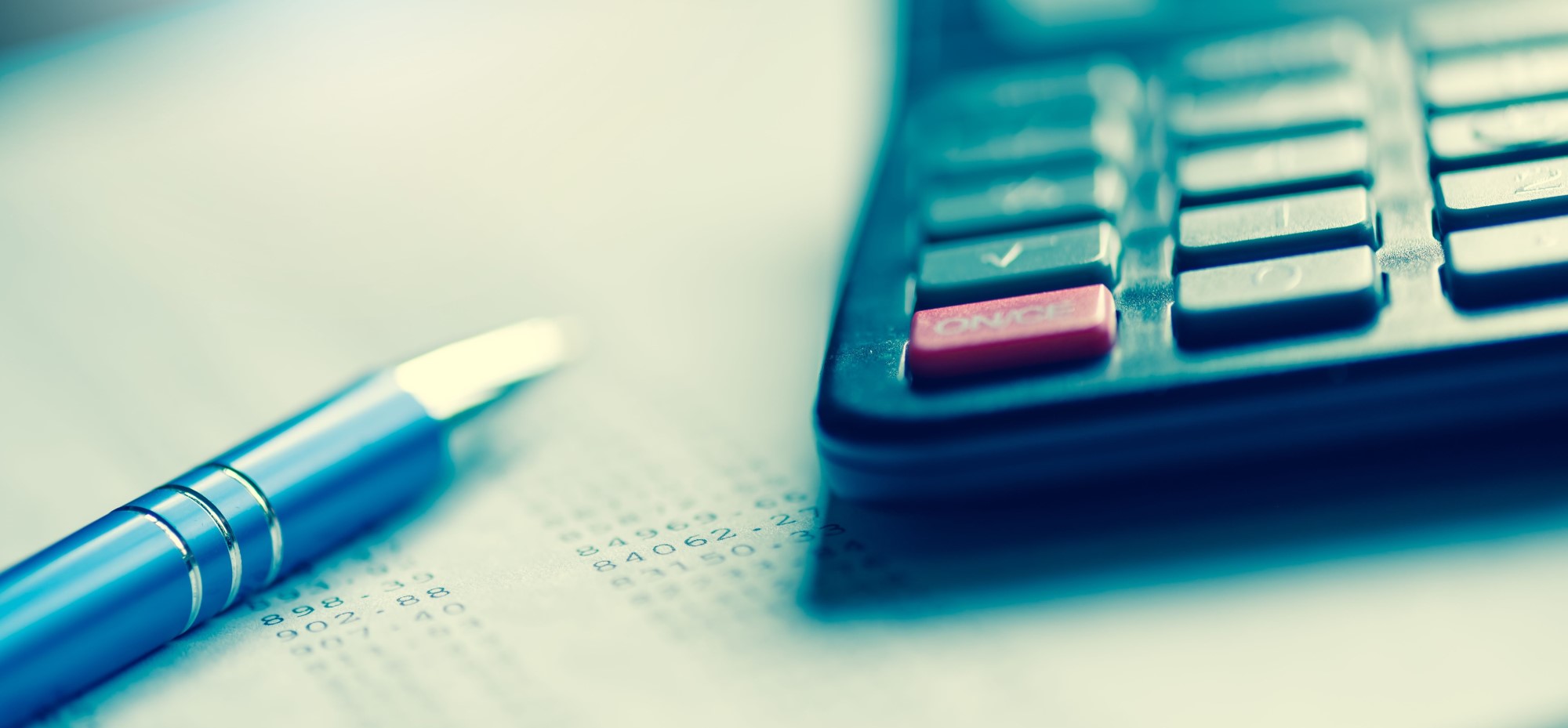 Sursis d’imposition, vente à soi-même, réinvestissement économique et abus de droit : précisions du Conseil d’Etat